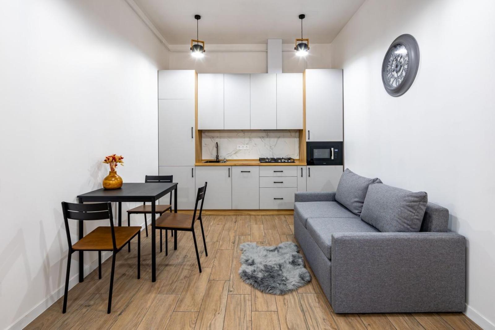 Apartment Romari туган барановського 30 *